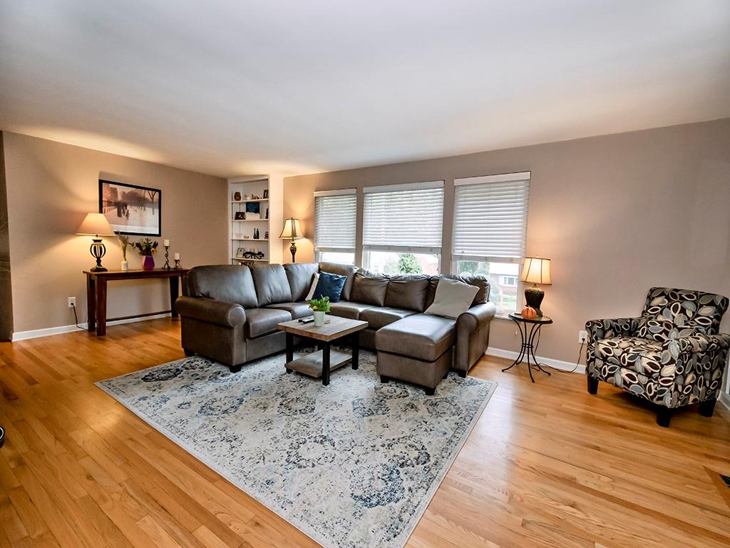 701 Robinhood Road Pittsburgh, PA 15215 - Photo 6 of 22 Gallery Image 6
