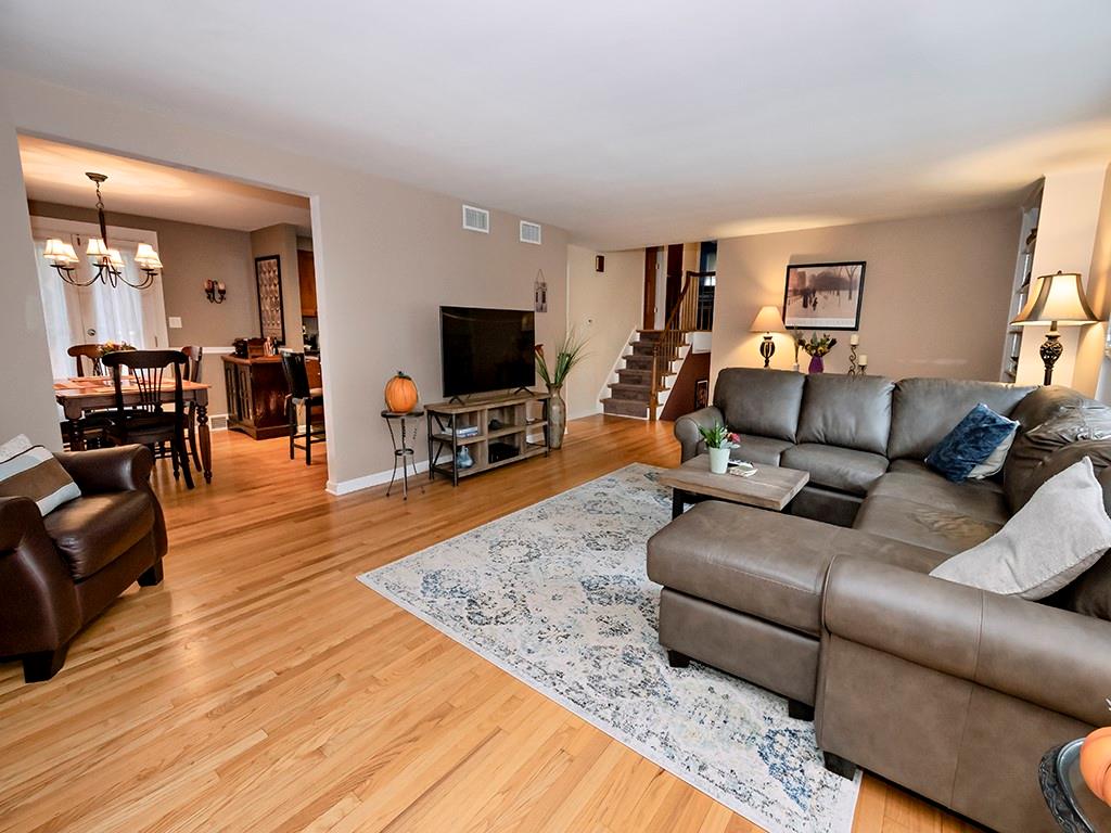 701 Robinhood Road Pittsburgh, PA 15215 - Photo 7 of 22 Gallery Image 7