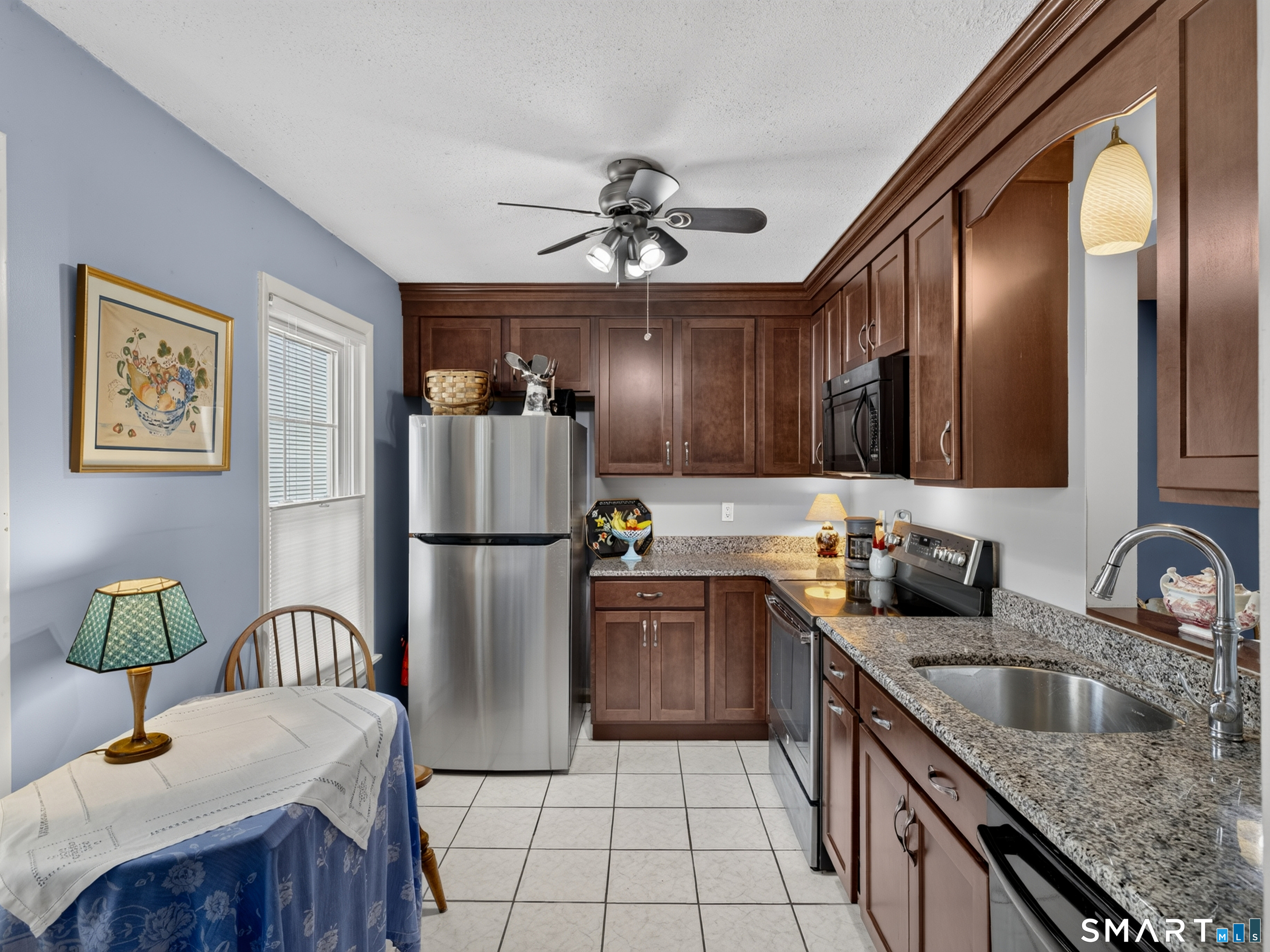 54 Rope Ferry Road, Unit H133 Waterford, CT 06385 - Photo 5 of 39