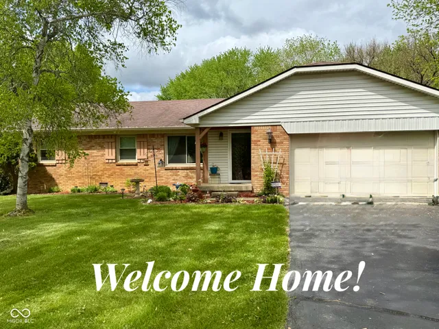 $299,500 | 1270 Ledgewood Lane, Avon, IN 46123