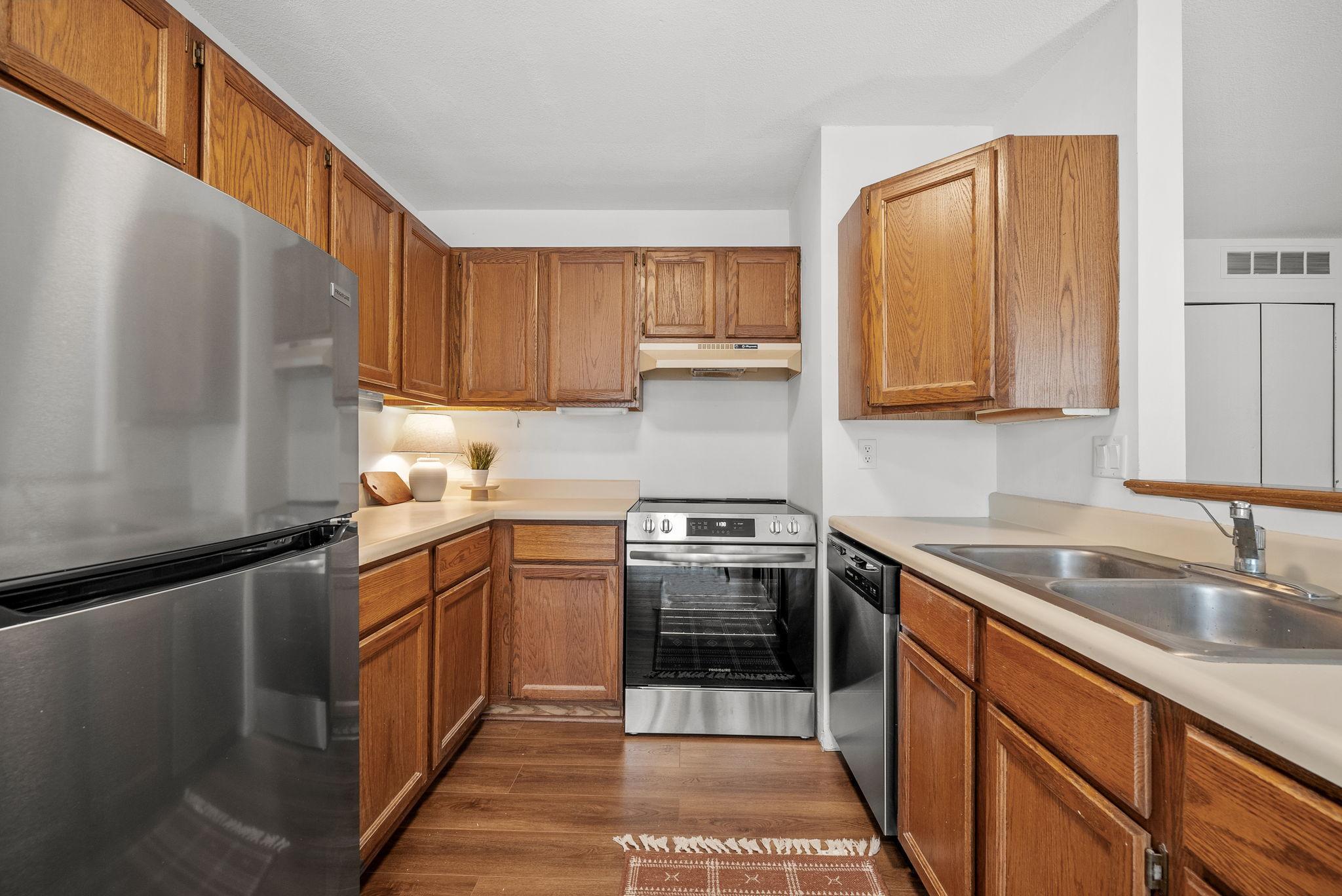 3337 Nevada Avenue North, Unit 3702 Crystal, MN 55427 - Photo 6 of 16