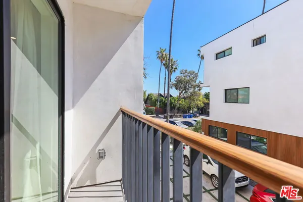 $4,599 | 843 North Mariposa Avenue, Unit 2, Los Angeles, CA 90029