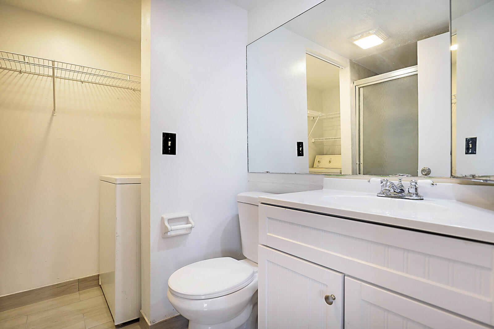 253 Woodland Road Palm Springs, FL 33461 - Photo 15 of 27 14_253_Woodland_Road14_mls