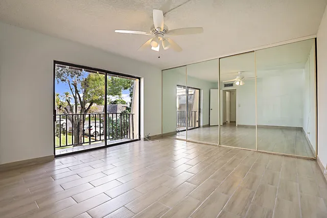 $2,400 | 253 Woodland Road, Palm Springs, FL 33461