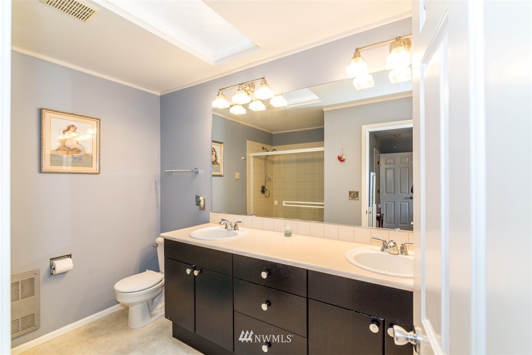 5035 Talbot Place South, Unit C Renton, WA 98055 - Photo 13 of 21 Gallery Image 13