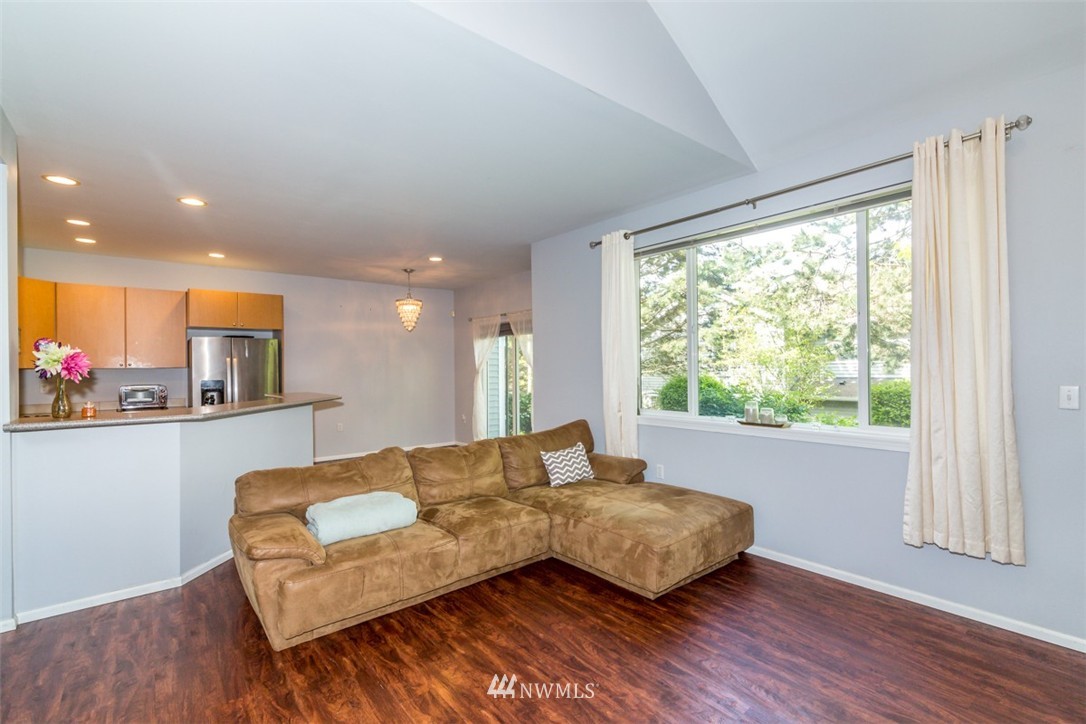 5035 Talbot Place South, Unit C Renton, WA 98055 - Photo 5 of 21 Gallery Image 5
