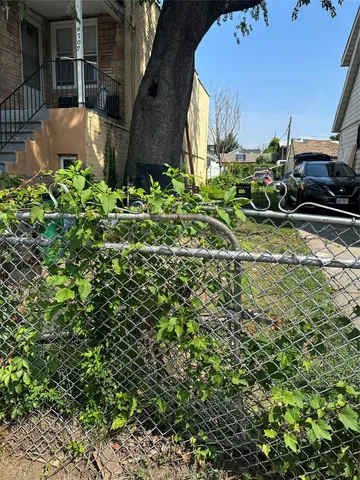 $350,000 | 97-09 24th Avenue | Jackson Heights