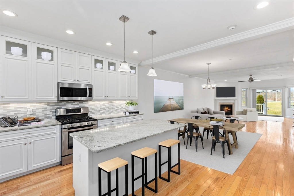 20 Dexter Road, Unit 1220 Foxboro, MA 02035 - Photo 6 of 41 Gallery Image 6