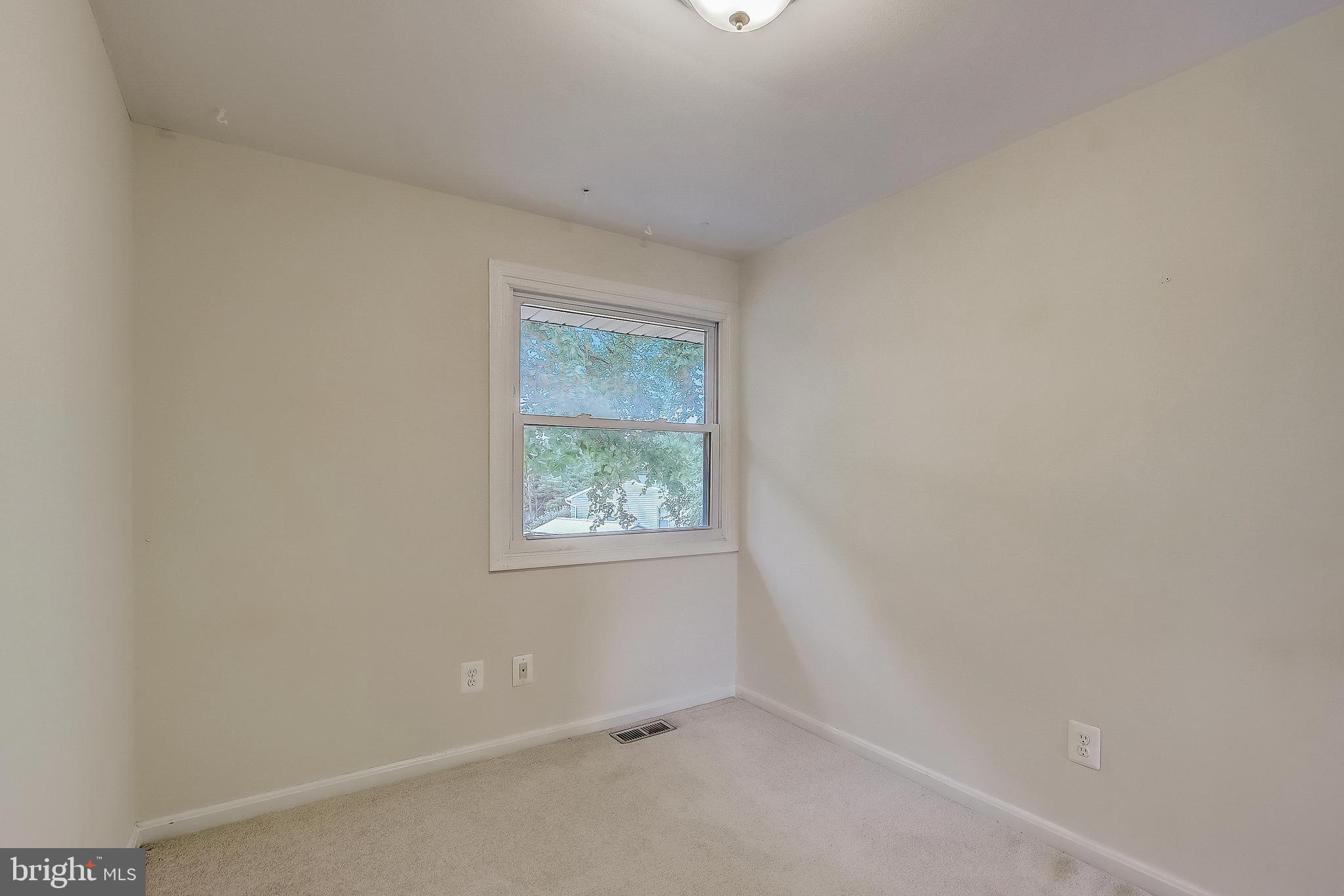 145 Dunlap Road Pasadena, MD 21122 - Photo 28 of 38 Gallery Image 28