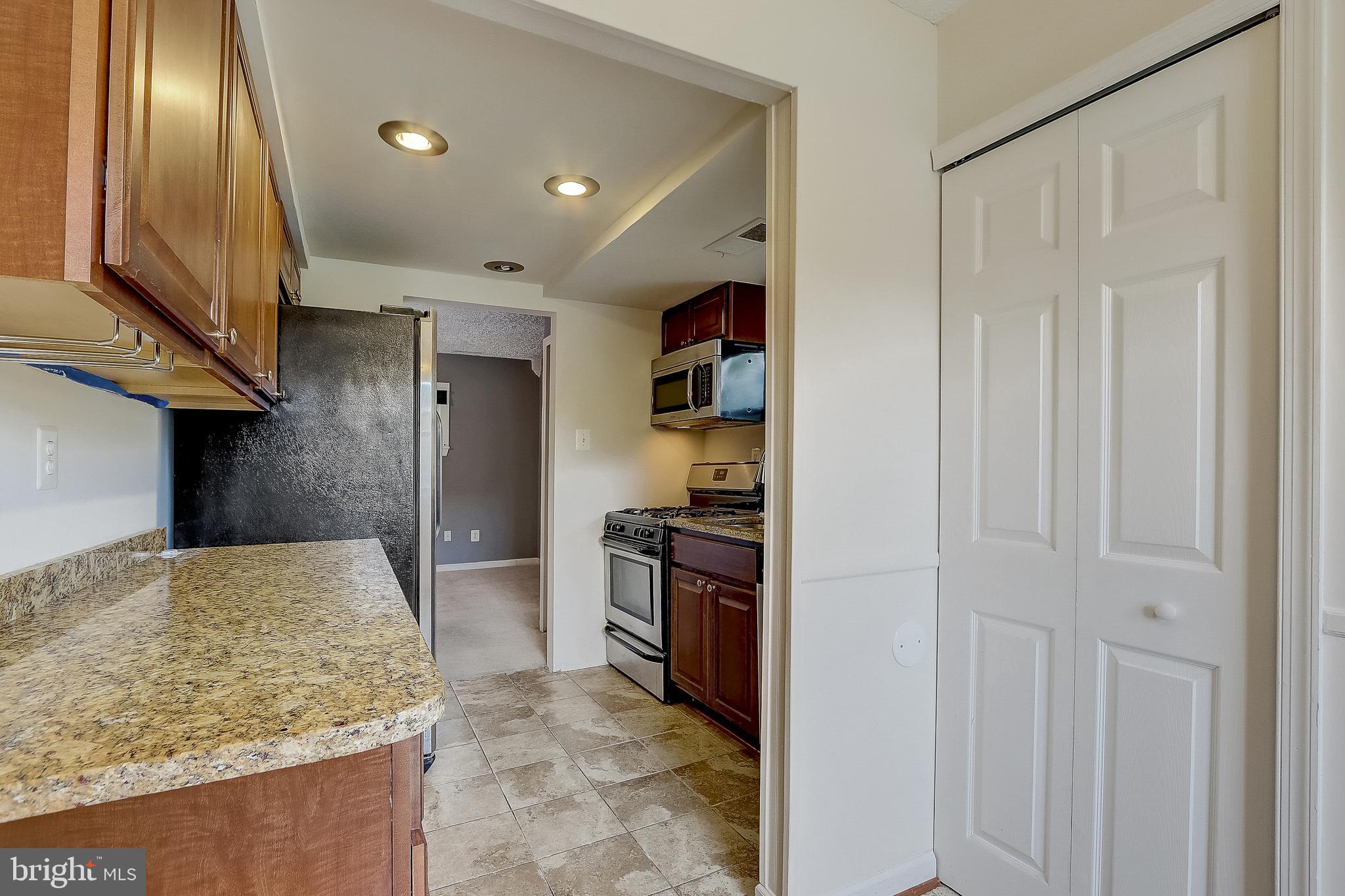 145 Dunlap Road Pasadena, MD 21122 - Photo 9 of 38 Gallery Image 9