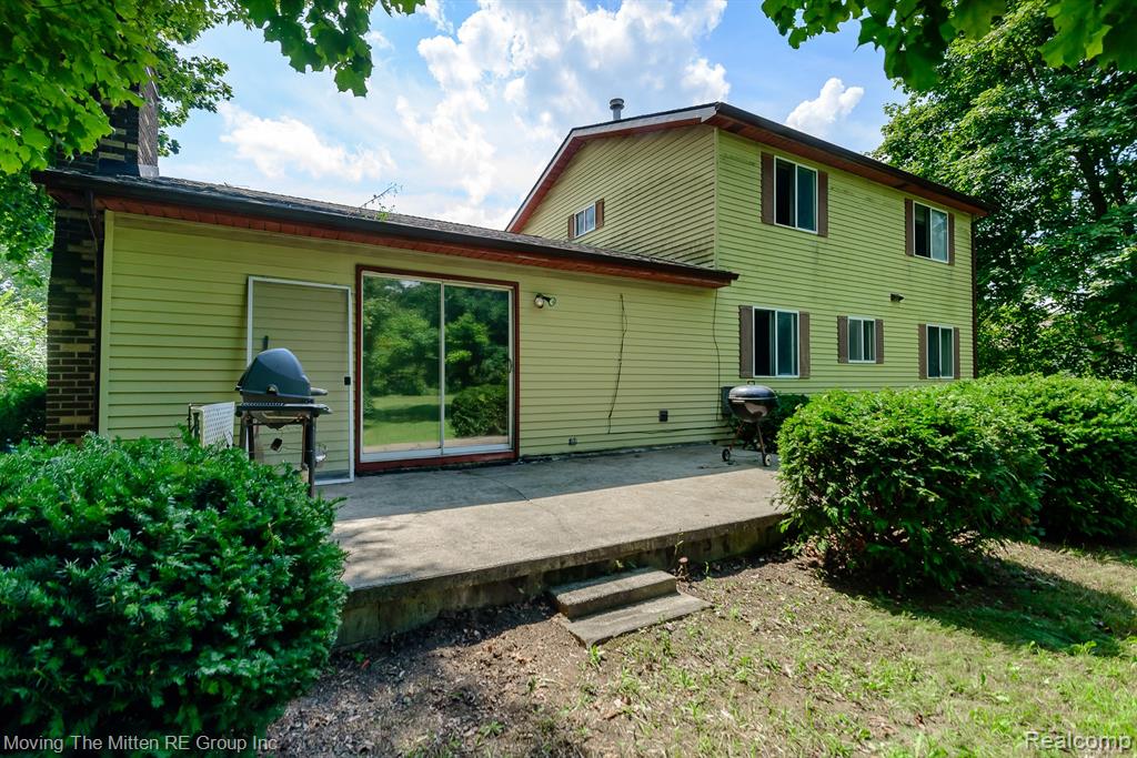 50274 Bog Road Belleville, MI 48111 - Photo 34 of 49 Gallery Image 34