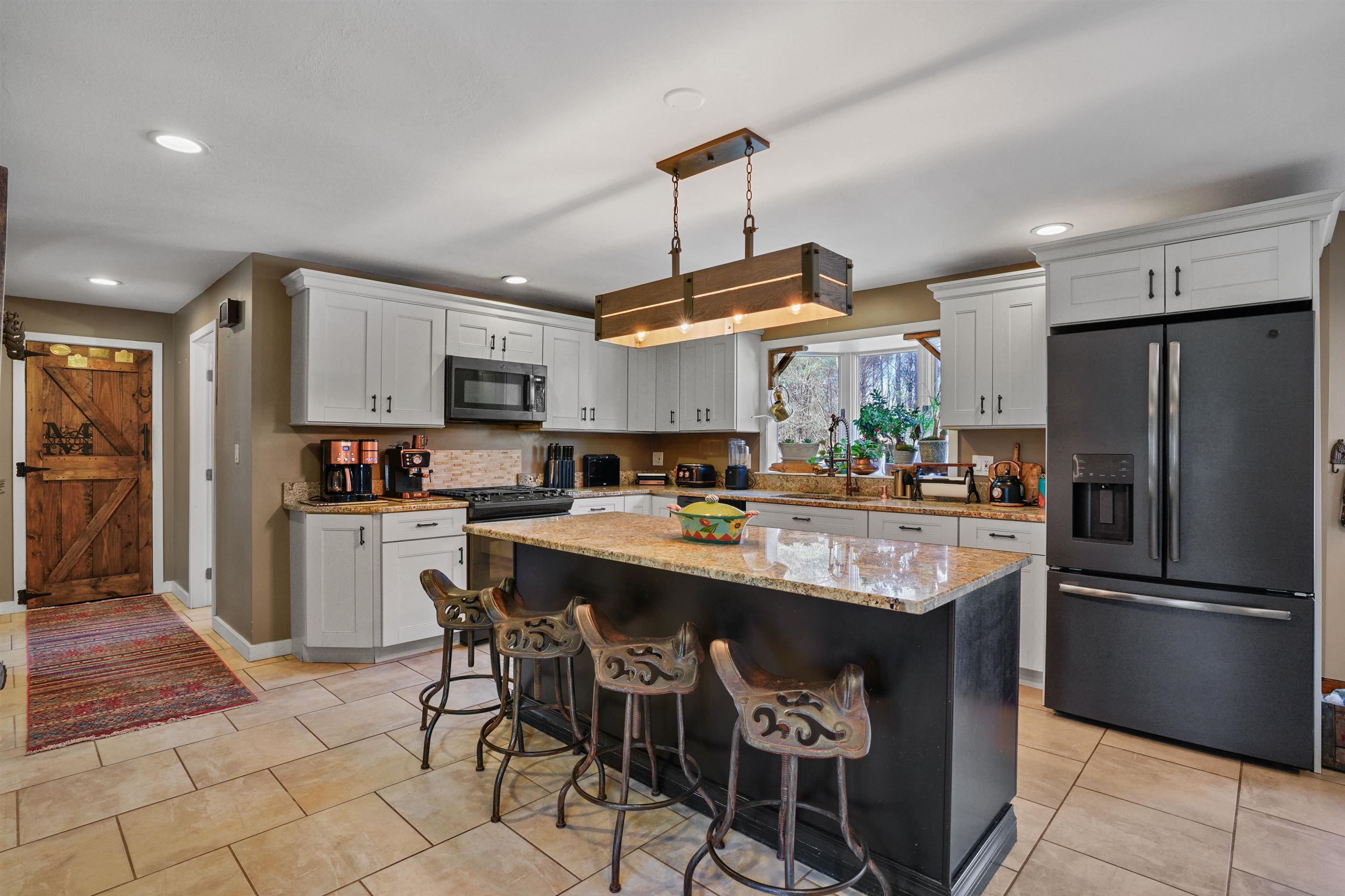 417 Candia Road Chester, NH 03036 - Photo 8 of 54