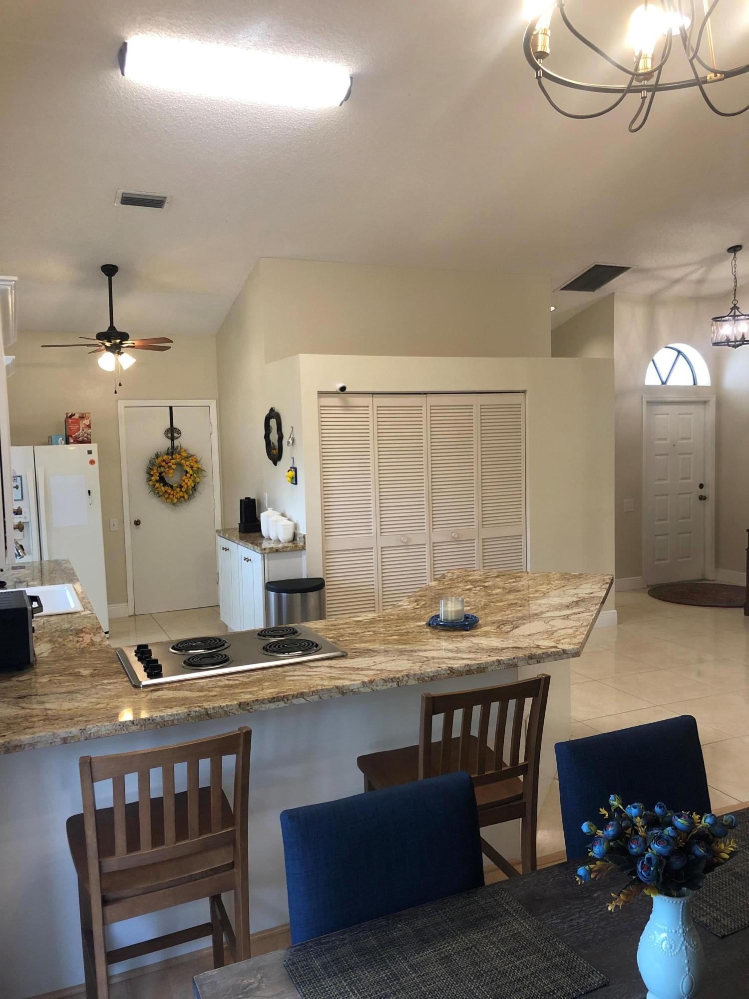 21703 Cromwell Circle Boca Raton, FL 33486 - Photo 5 of 22 16