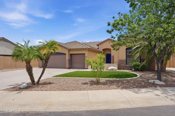 $819,999 | 7037 South Trophy Lane, Gilbert, AZ 85298