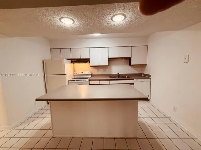 $1,500 | 3985 West McNab Road, Unit A304, Pompano Beach, FL 33069