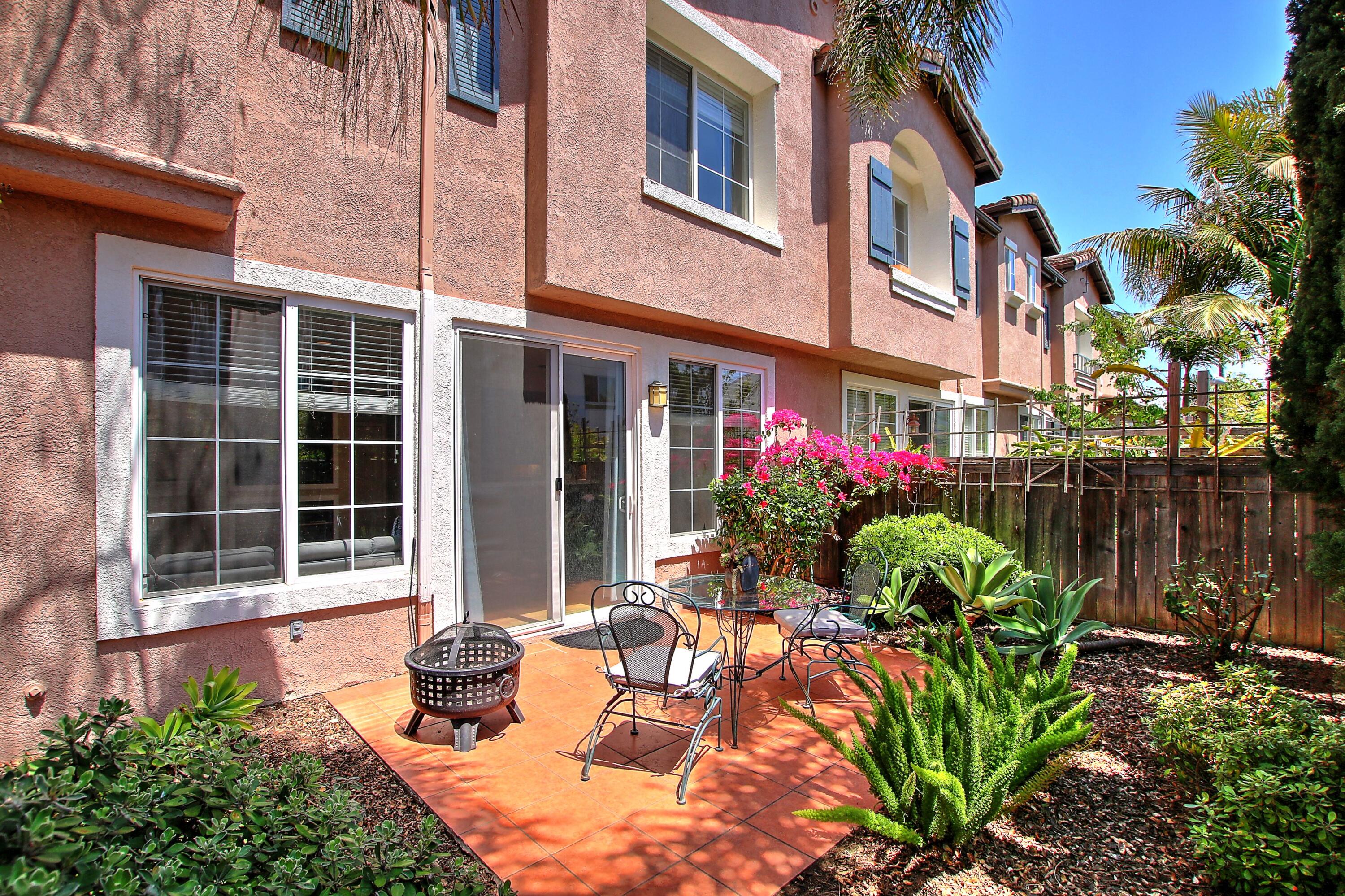 562 Springbrook Court Goleta, CA 93117 - Photo 20 of 36 008
