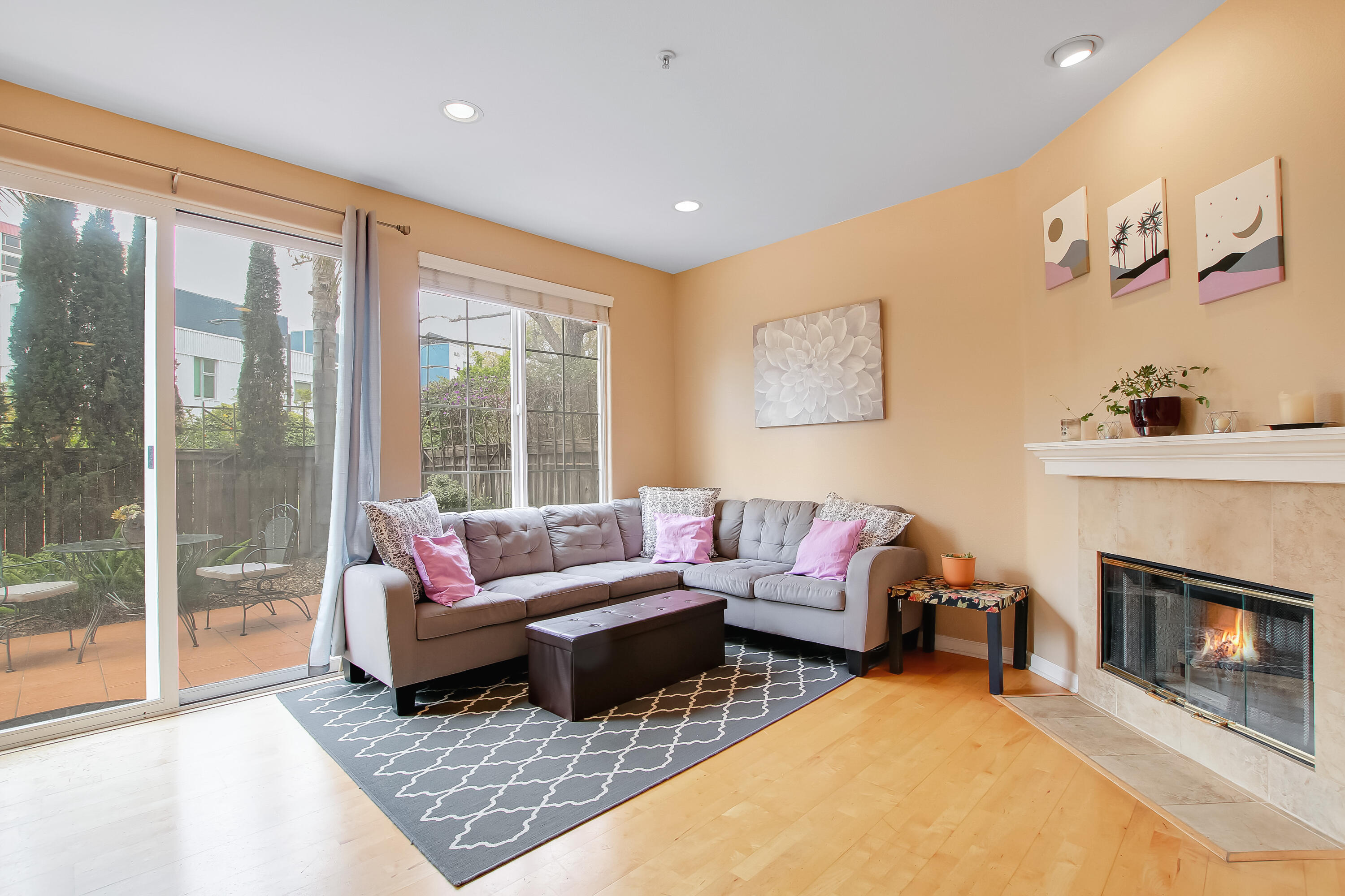562 Springbrook Court Goleta, CA 93117 - Photo 6 of 36 023