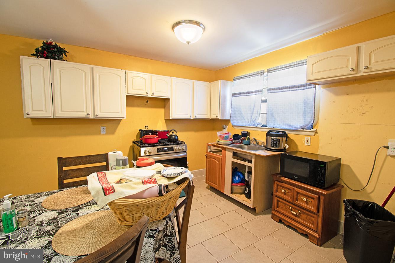 16 St Moritz Drive Sicklerville, NJ 08081 - Photo 20 of 26 ss refrigerator temporarily located in FR/Dining