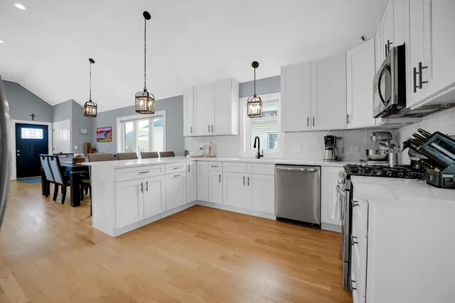 $619,900 | 5418 South Mulligan Avenue, Chicago, IL 60638