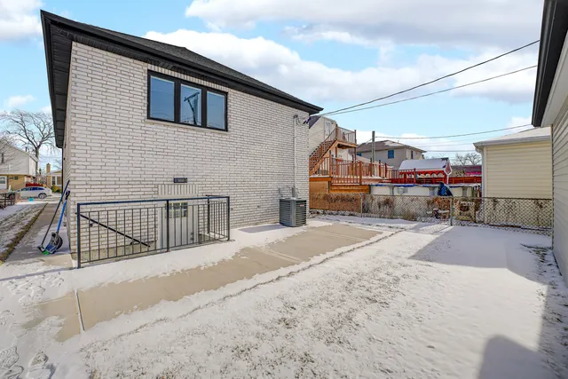 $619,900 | 5418 South Mulligan Avenue, Chicago, IL 60638