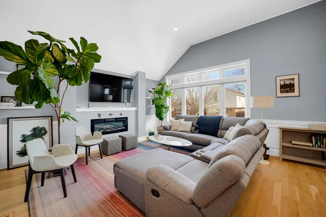 $619,900 | 5418 South Mulligan Avenue, Chicago, IL 60638