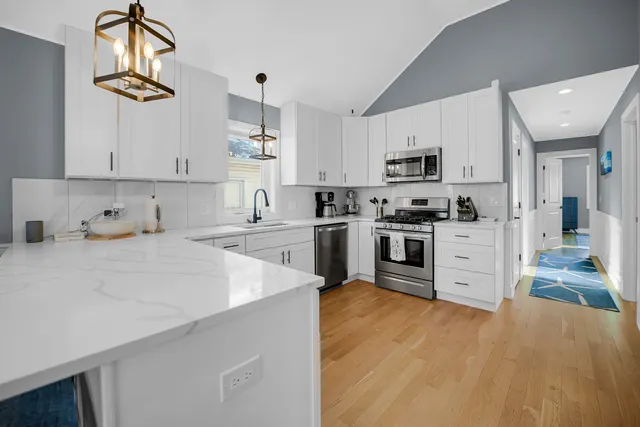 $619,900 | 5418 South Mulligan Avenue, Chicago, IL 60638