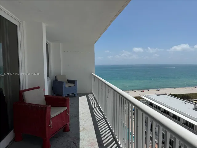 $720,000 | 5401 Collins Avenue, Unit 1016, Miami Beach, FL 33140