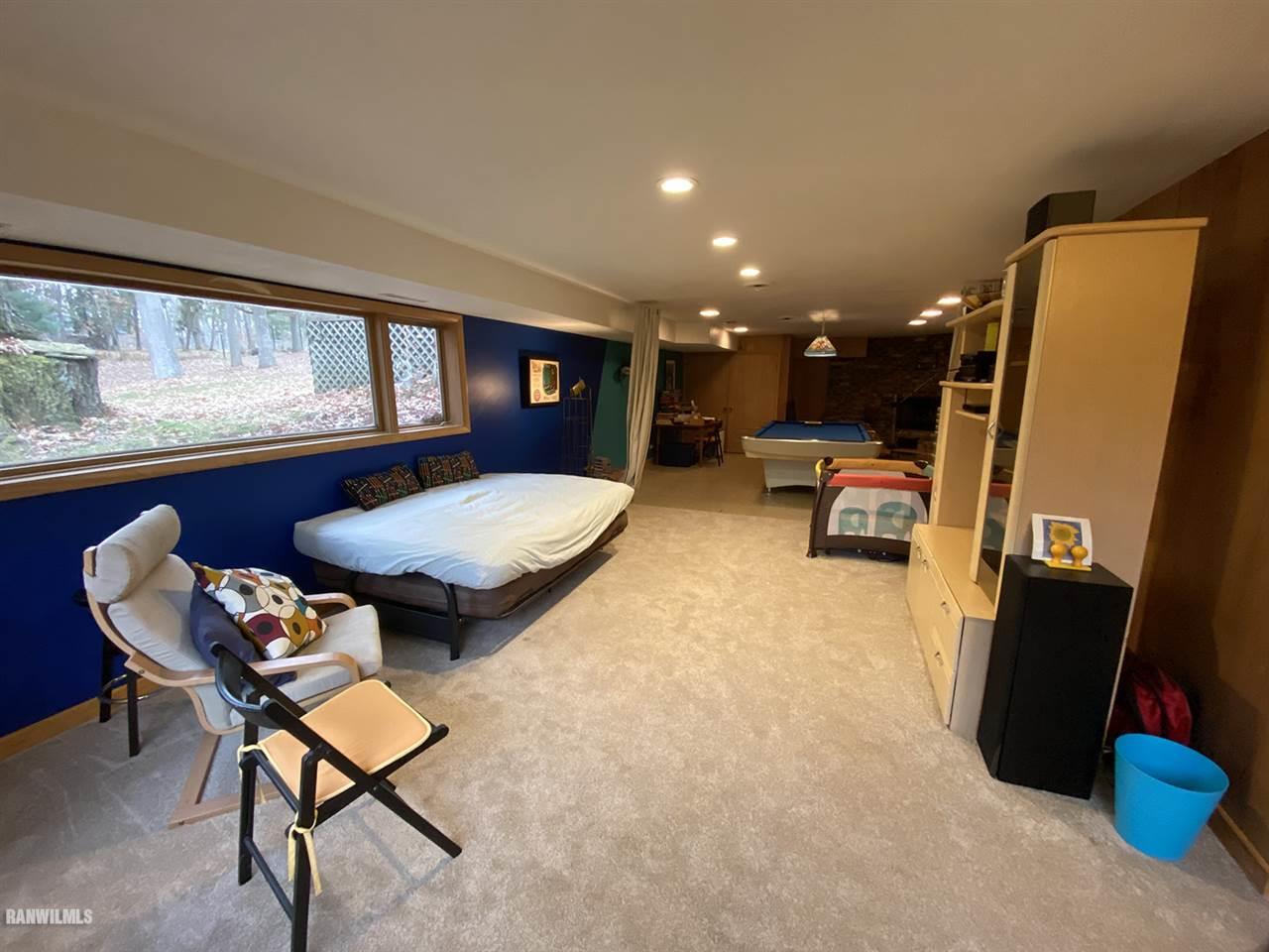 2871 West Forest Road Freeport, IL 61032 - Photo 42 of 68 a view of a livingroom with furniture and a table