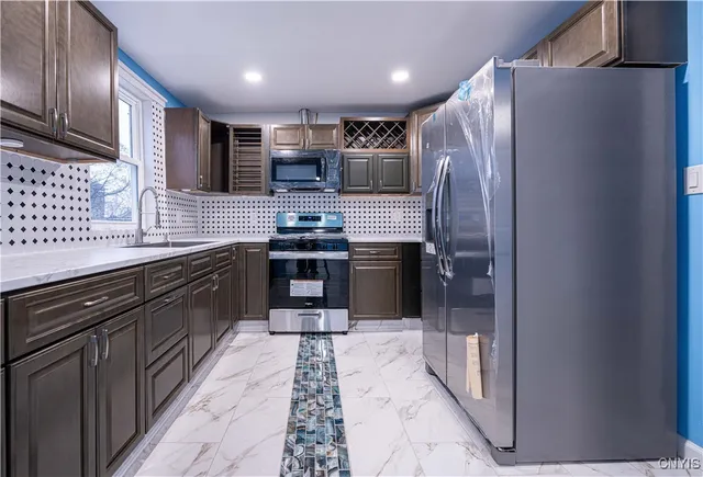 $1,500 | 599 Albany Street, Unit 2, Little Falls, NY 13365