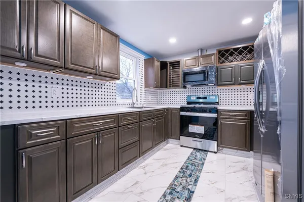 $1,500 | 599 Albany Street, Unit 2, Little Falls, NY 13365