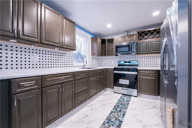 $1,500 | 599 Albany Street, Unit 2, Little Falls, NY 13365