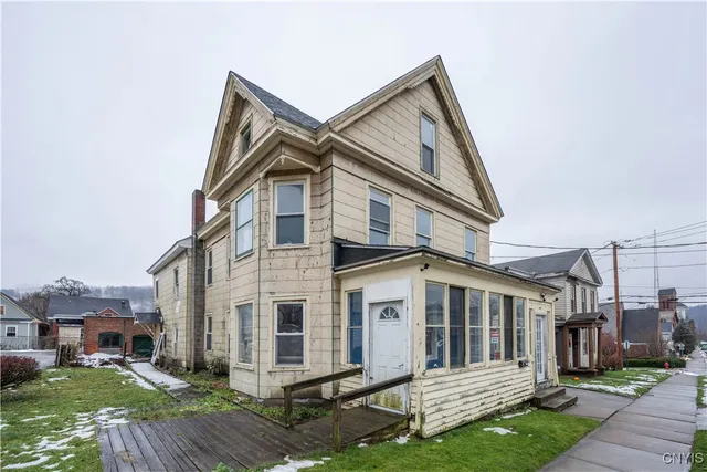 $1,500 | 599 Albany Street, Unit 2, Little Falls, NY 13365