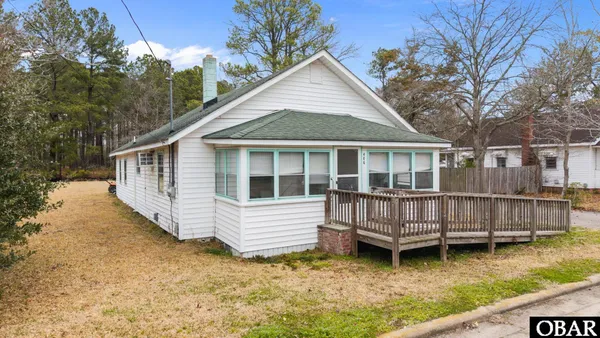 $165,000 | 406 Howard Street, Columbia, NC 27925