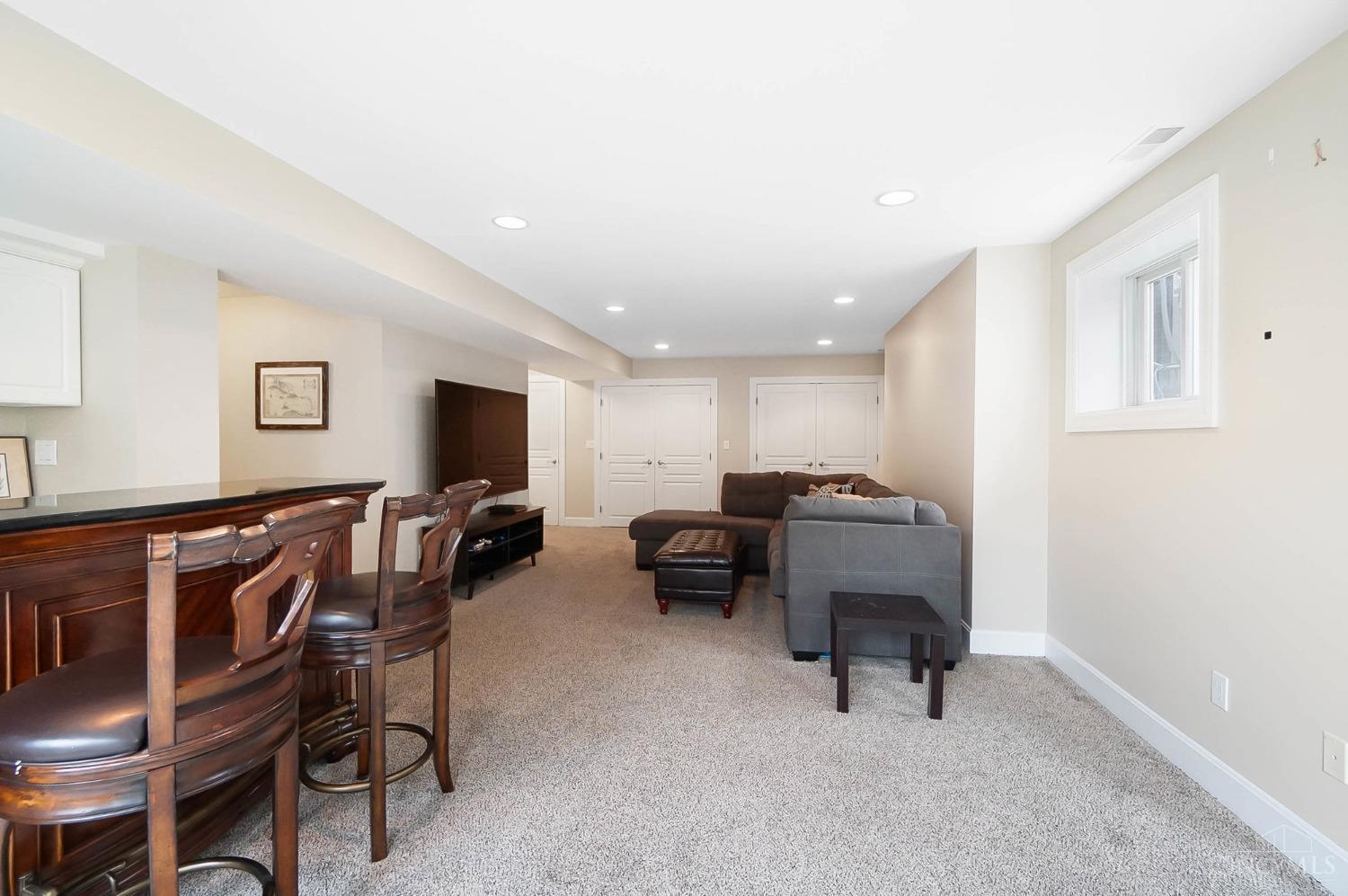 1023 Eversole Road Cincinnati, OH 45230 - Photo 68 of 92