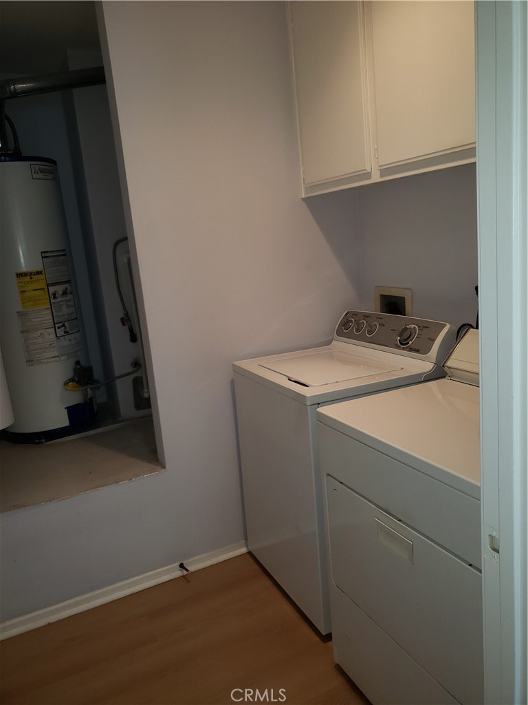 2345 Tryall Tustin, CA 92782 - Photo 10 of 29 a utility room with dryer and washer