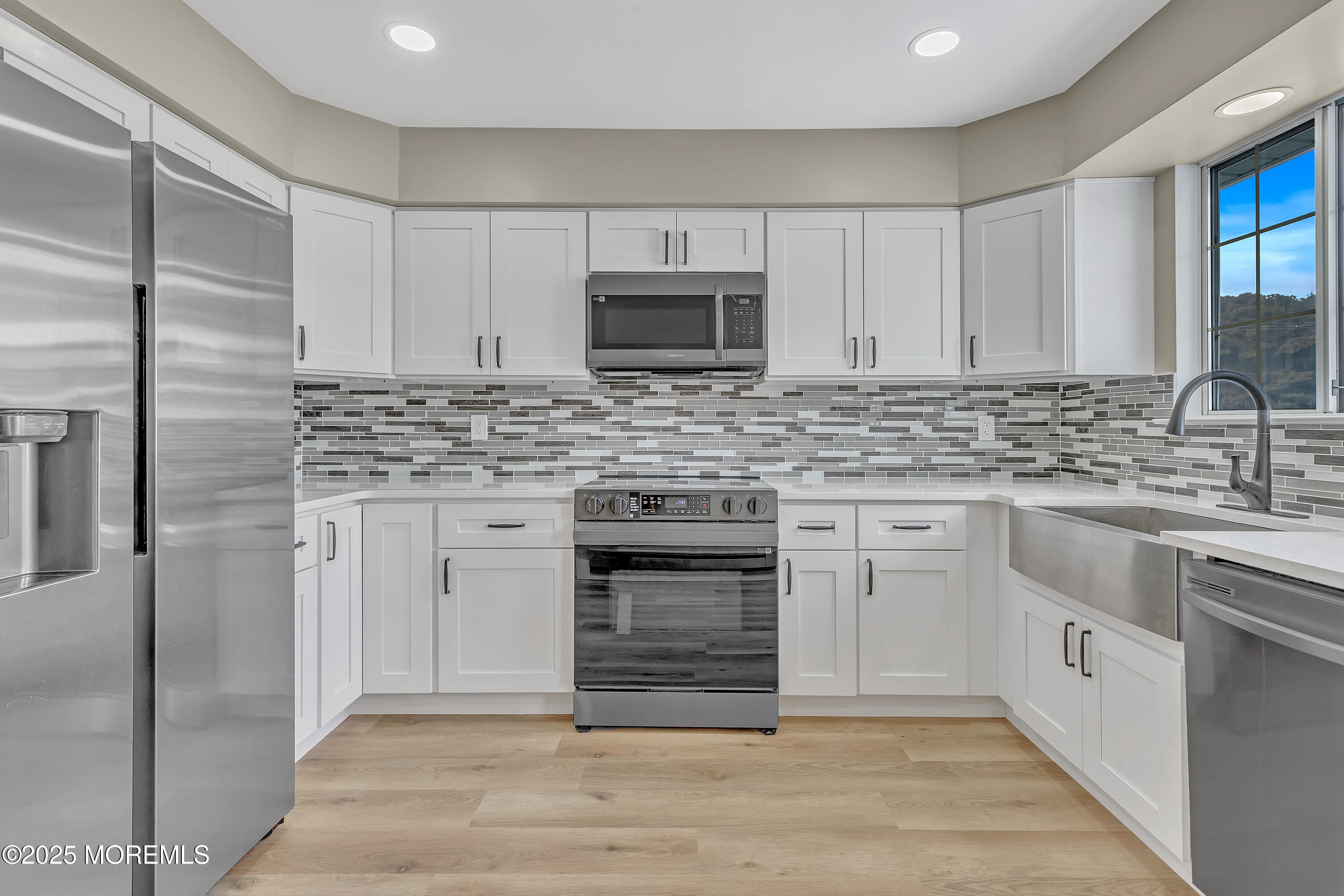 8 Amherst Road Whiting, NJ 08759 - Photo 18 of 32 019