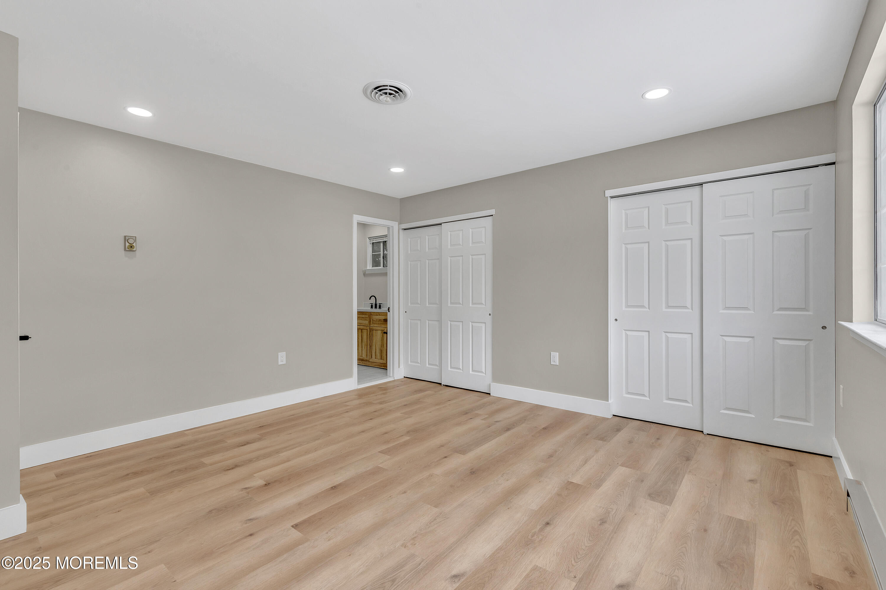 8 Amherst Road Whiting, NJ 08759 - Photo 19 of 32 020