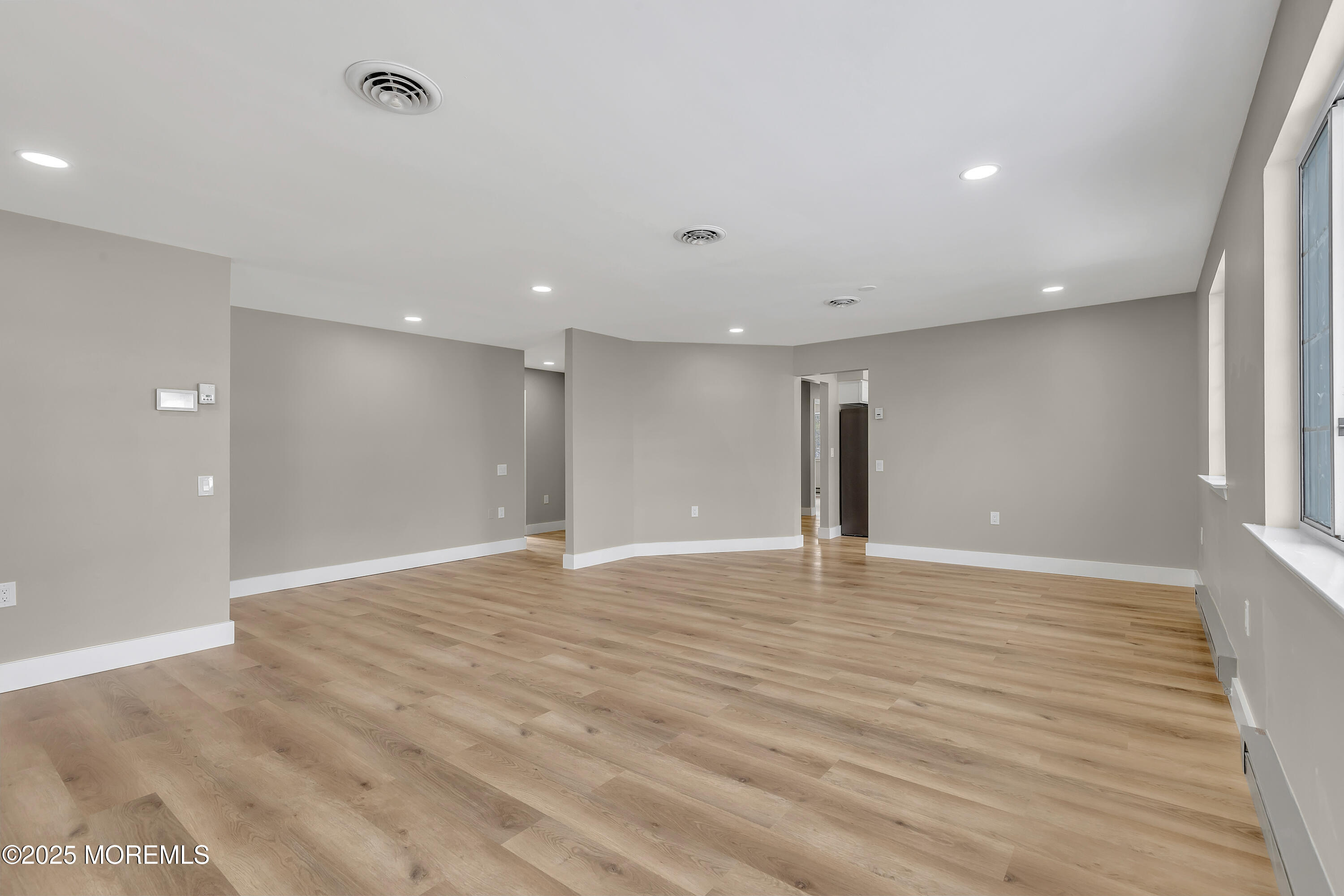 8 Amherst Road Whiting, NJ 08759 - Photo 10 of 32 011