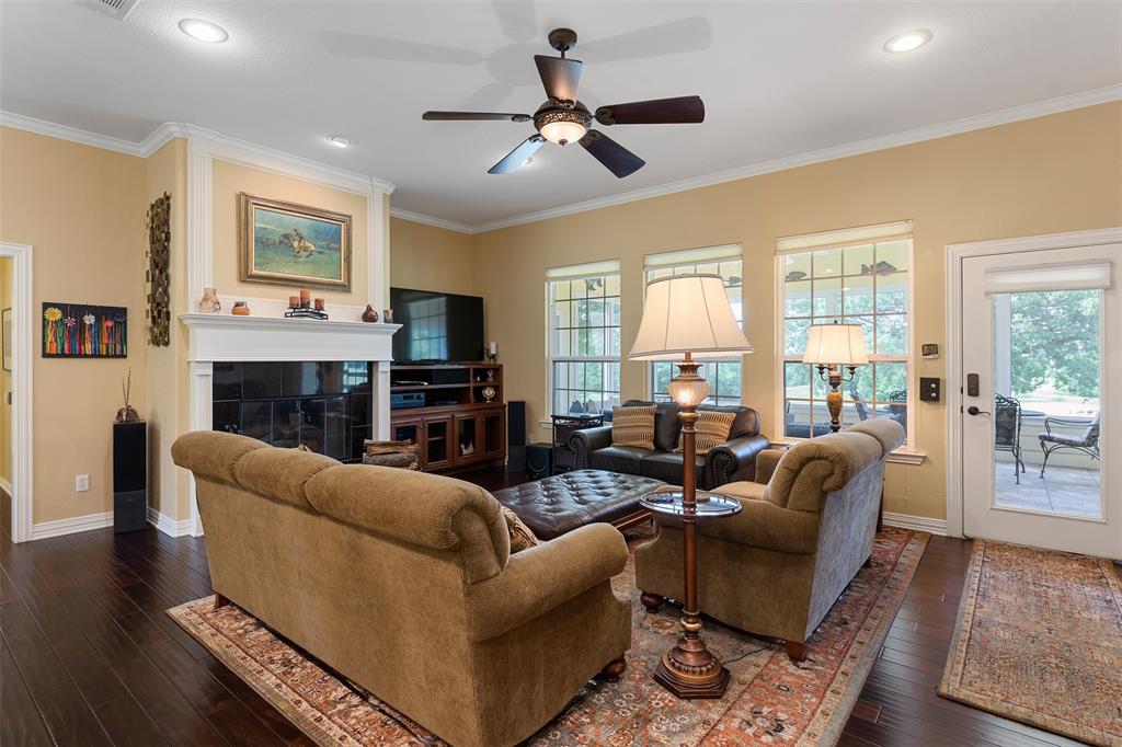 5270 Saddle Ridge Court Athens, TX 75752 - Photo 4 of 38
