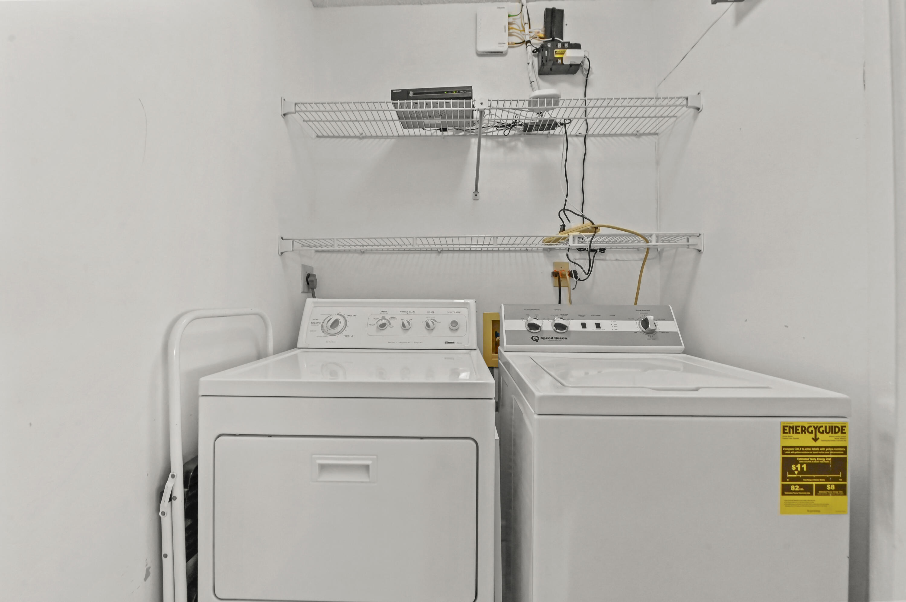 7131 Northwest 3rd Avenue Boca Raton, FL 33487 - Photo 29 of 47 15 Laundry room 01