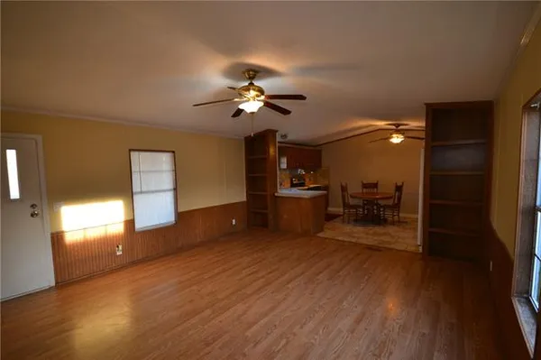 $1,300 | 16743 Highway 90, Unit 31, Des Allemands, LA 70030