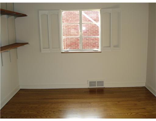 2827 Fernwald Road Pittsburgh, PA 15217 - Photo 9 of 12 Bedroom. Second Bedroom