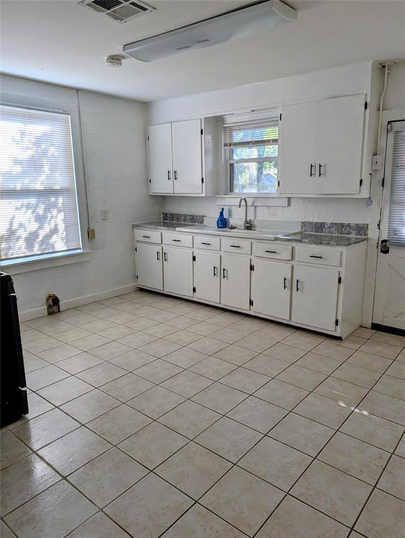 1701 Meridian Avenue Waco, TX 76708 - Photo 2 of 9