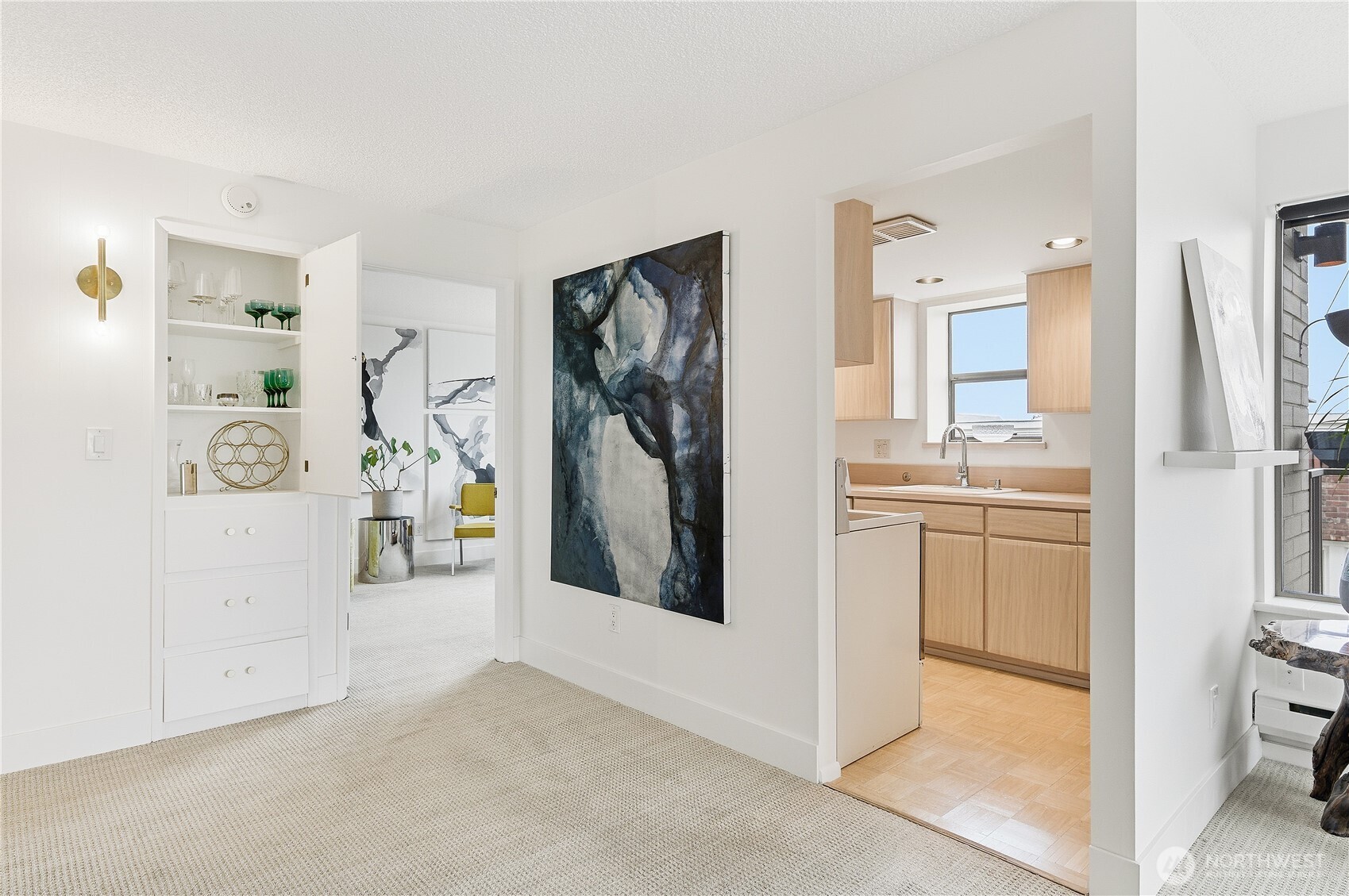 912 3rd Avenue West, Unit 202 Seattle, WA 98119 - Photo 14 of 32