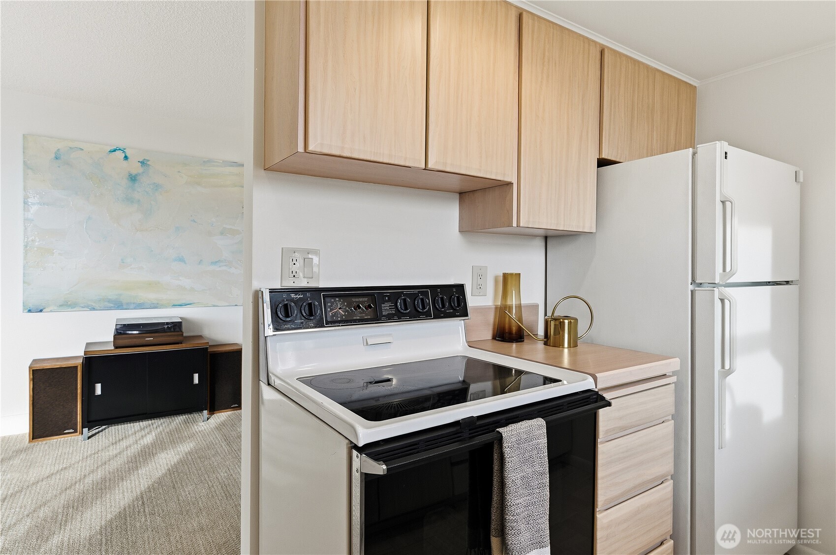 912 3rd Avenue West, Unit 202 Seattle, WA 98119 - Photo 17 of 32