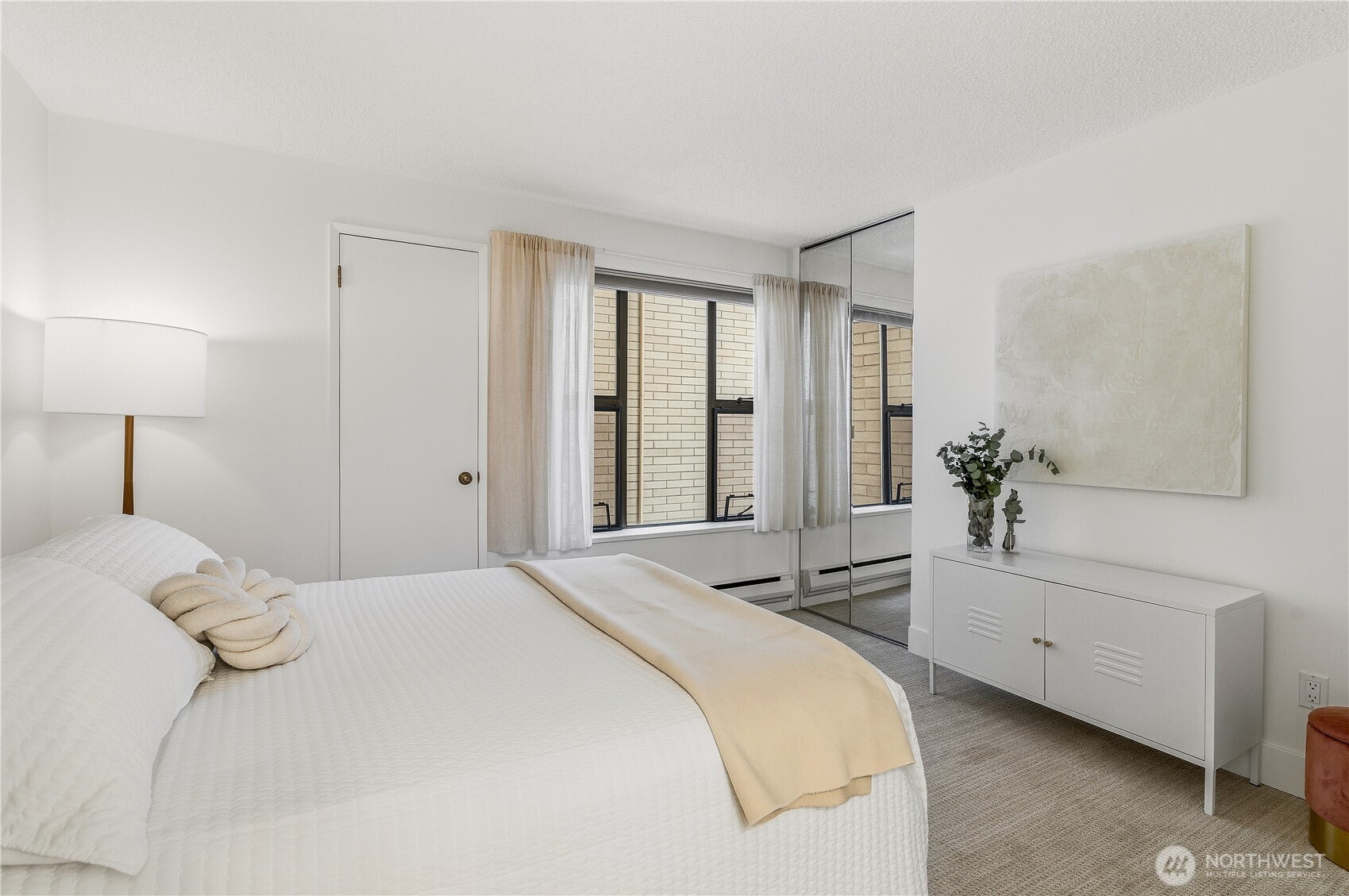 912 3rd Avenue West, Unit 202 Seattle, WA 98119 - Photo 20 of 32