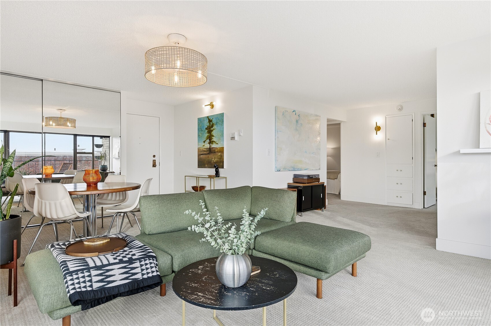 912 3rd Avenue West, Unit 202 Seattle, WA 98119 - Photo 7 of 32