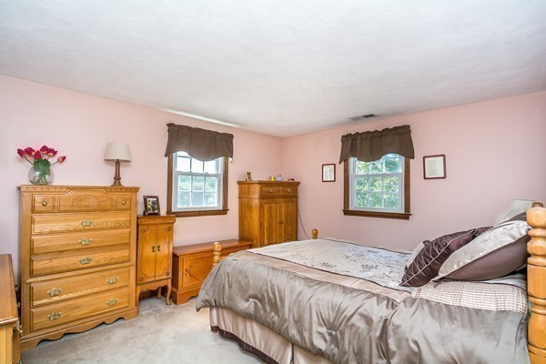 640 Salem Road Dracut, MA 01826 - Photo 14 of 27