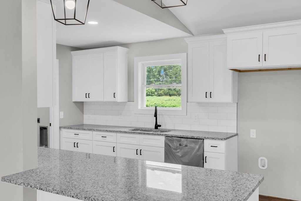 586 Harleys Ridge Road Sparta, TN 38583 - Photo 10 of 28 Gallery Image 10