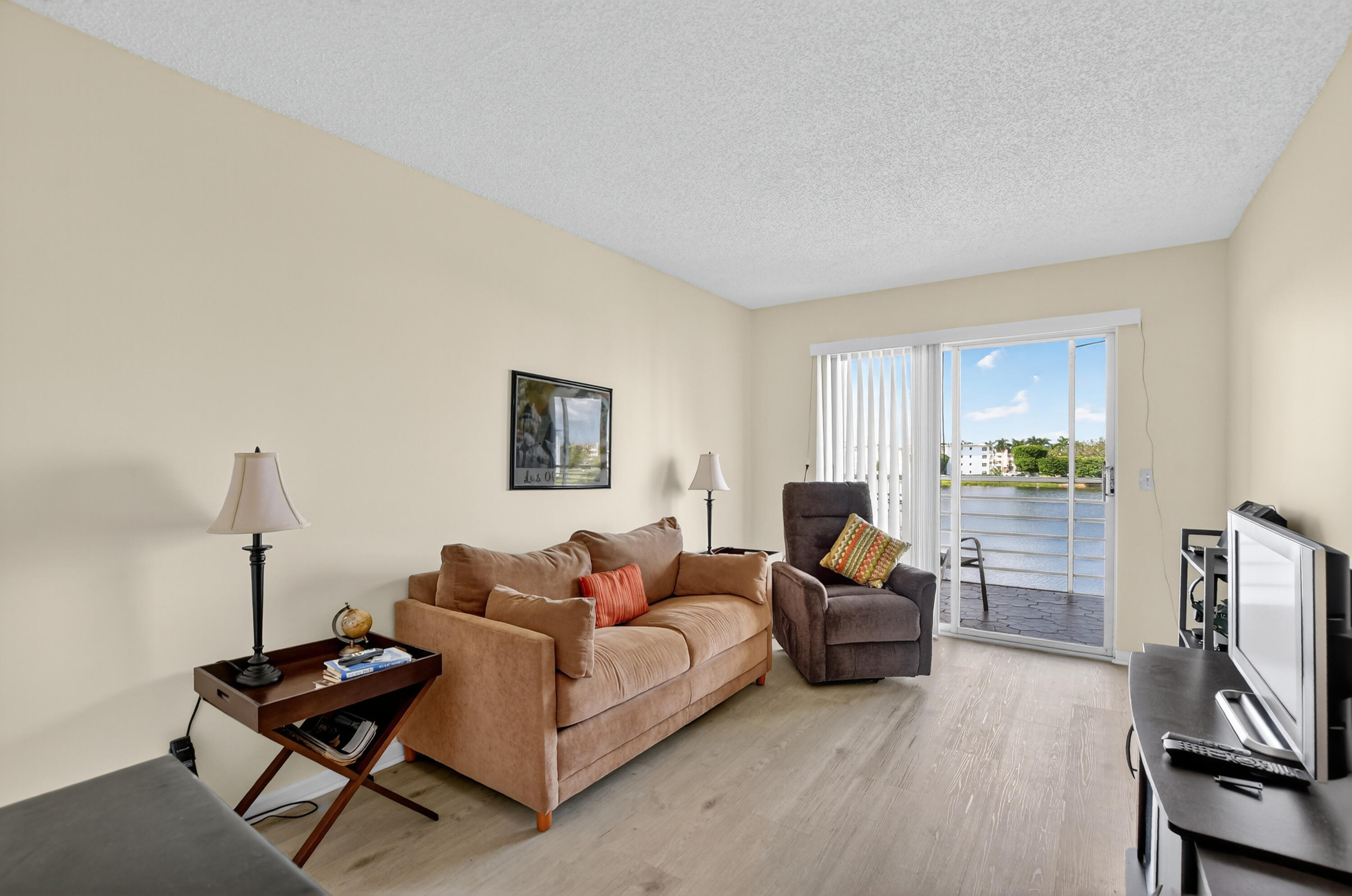 3067 Exeter Boca Raton, FL 33434 - Photo 16 of 24 17-print-031_DSC_2568